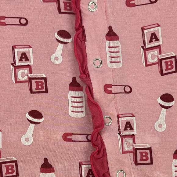 KICKEE PANTS Bamboo Footie - 3-6M - Picture 2 of 3